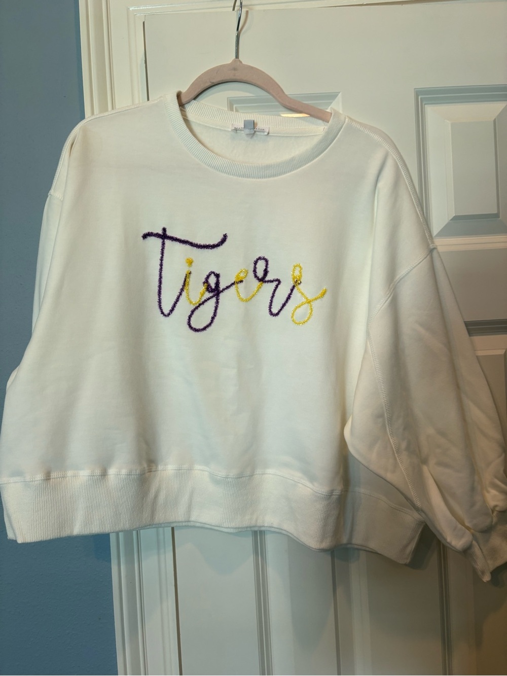 White "Tigers" Embroidered Cropped Sweatshirt